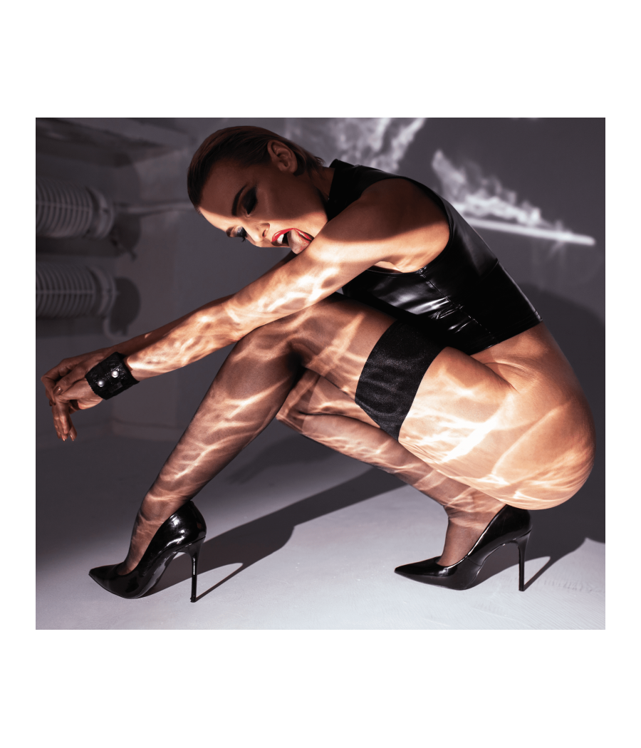 F324 Glam Top wetlook avec corset en vinyle