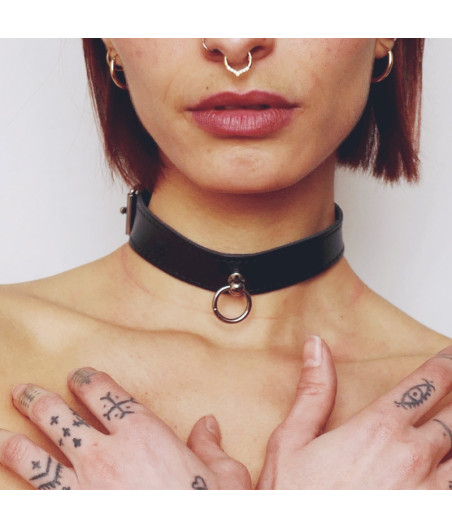 Collier fin anneau Noir