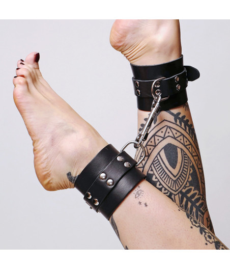 Chevillères en cuir épais Noir