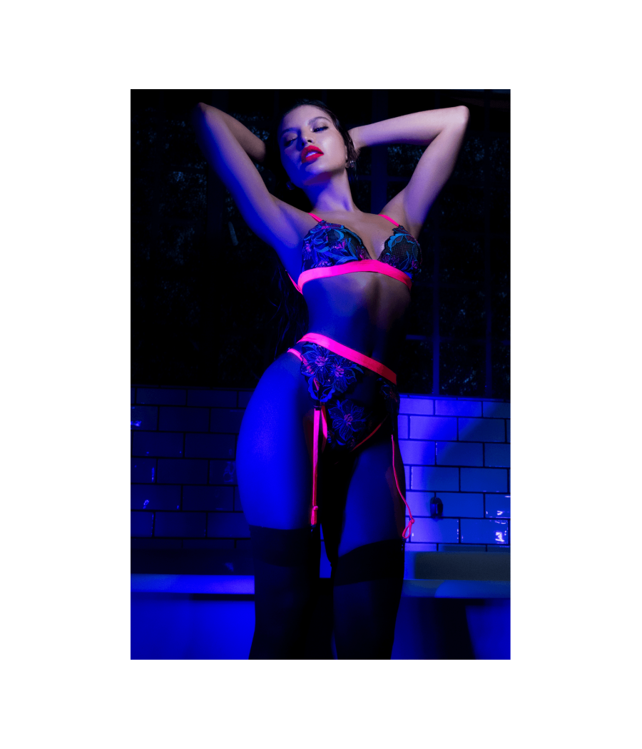 Ensemble lingerie 3 pièces bleu et rose brodé avec sequins – Mapalé