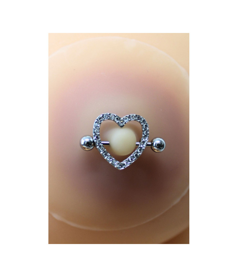 Paire de cache-tétons piercing barre coeur faux diamant peau claire 